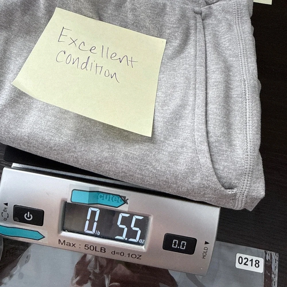 Vuori Halo Performance Shorts Women XL Gray Athleisure Yoga Lounge